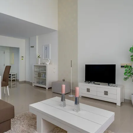 Cortijo Del Mar-5 By Interhome Apartamento Estepona